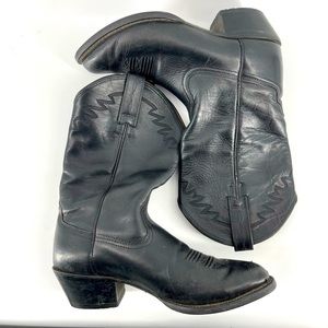 Ariat mens 8ee cowboy boots.